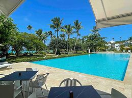 The Palms View Playabonita Beachfront Pool BBQ