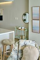 Marbella LUX Essence Beachfront Pool 11thfloor