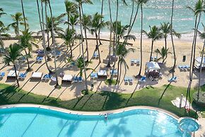 Marbella LUX Essence Beachfront Pool 11thfloor