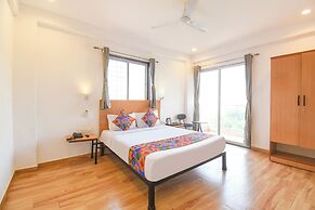 Fabhotel Rova Stays