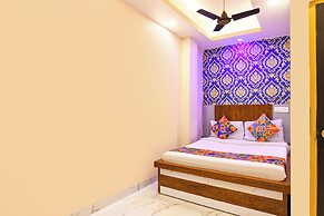 Fabhotel Diamond Regency