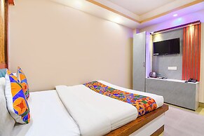 Fabhotel Diamond Regency