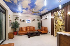 Fabhotel Maharaja Gold