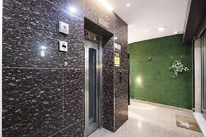 Fabhotel Maharaja Gold