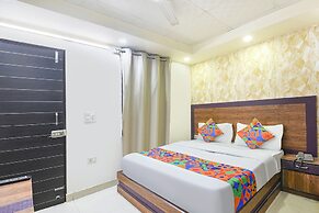Fabhotel Maharaja Gold
