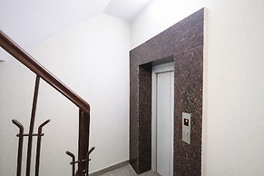 Fabhotel Park View