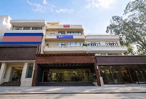 Fabhotel Park View