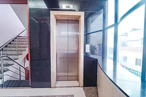 Fabhotel Grand Gunas