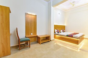 Fabhotel Hans