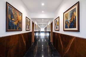 Fabhotel Destiny Living