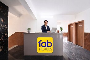 Fabhotel Destiny Living