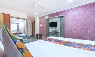 Fabhotel Rainbow Guest House