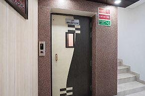 Fabhotel The Max
