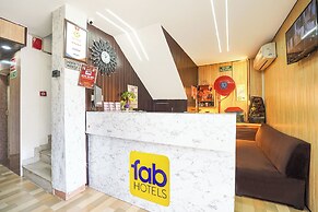 Fabhotel The Max