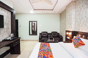 Fabhotel The Max