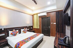 Fabhotel The Max