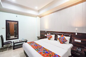 Fabhotel The Max