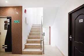 Fabhotel The Max