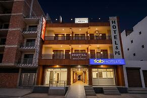 Fabhotel Av Residency