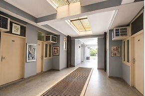 Fabhotel Av Residency