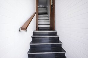 Fabhotel Marvey Residency