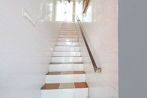 Fabhotel Prince Residency