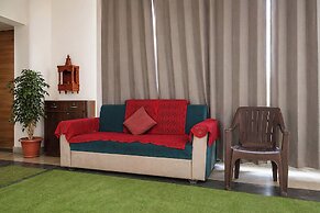 Fabhotel Dev Ganga Retreat