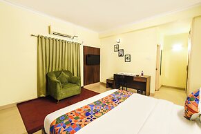 Fabhotel The Stem