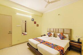 Fabhotel The Stem