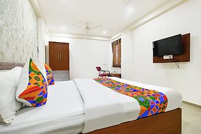 Fabhotel The Cozy Stay
