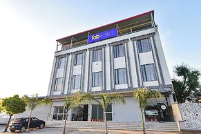 Fabhotel The Nine Prime