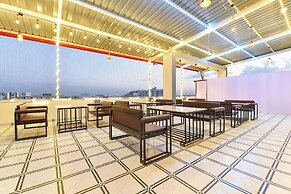 Fabhotel The Nine Prime