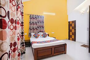 Fabhotel Triple Beach House