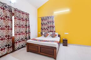 Fabhotel Triple Beach House
