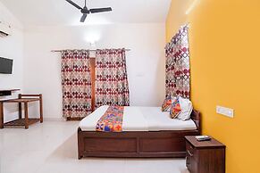 Fabhotel Triple Beach House