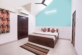Fabhotel Triple Beach House