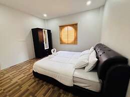 Villa Ao Nang Krabi with a free car