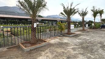 7 Tree Resort & Restaurant