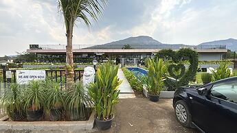 7 Tree Resort & Restaurant