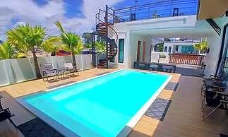 Large Private Pool Villa, 650 m From Mae Rumphueng Beach
