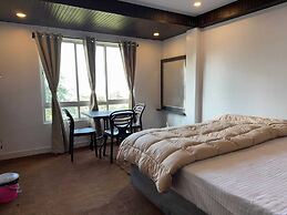 Hotel Basera