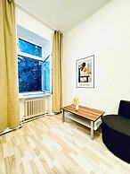 Quiet Private Room Near FAC Platz
