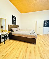 Modern Studio for 3 Near FAC Platz