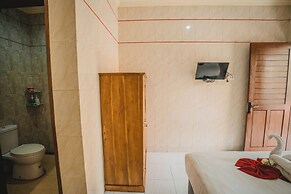 Santhi Graha Guest House