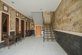 Santhi Graha Guest House