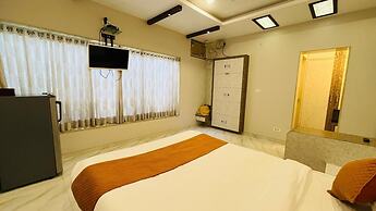 Raval Resort