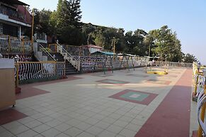 Raval Resort