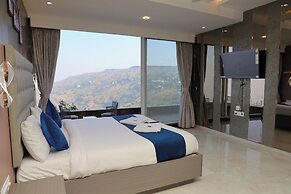 Raval Resort