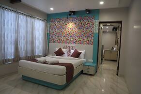 Raval Resort