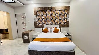 Raval Resort